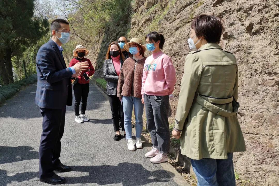 建德小城抗疫日常，肺炎最新情况及温馨行动